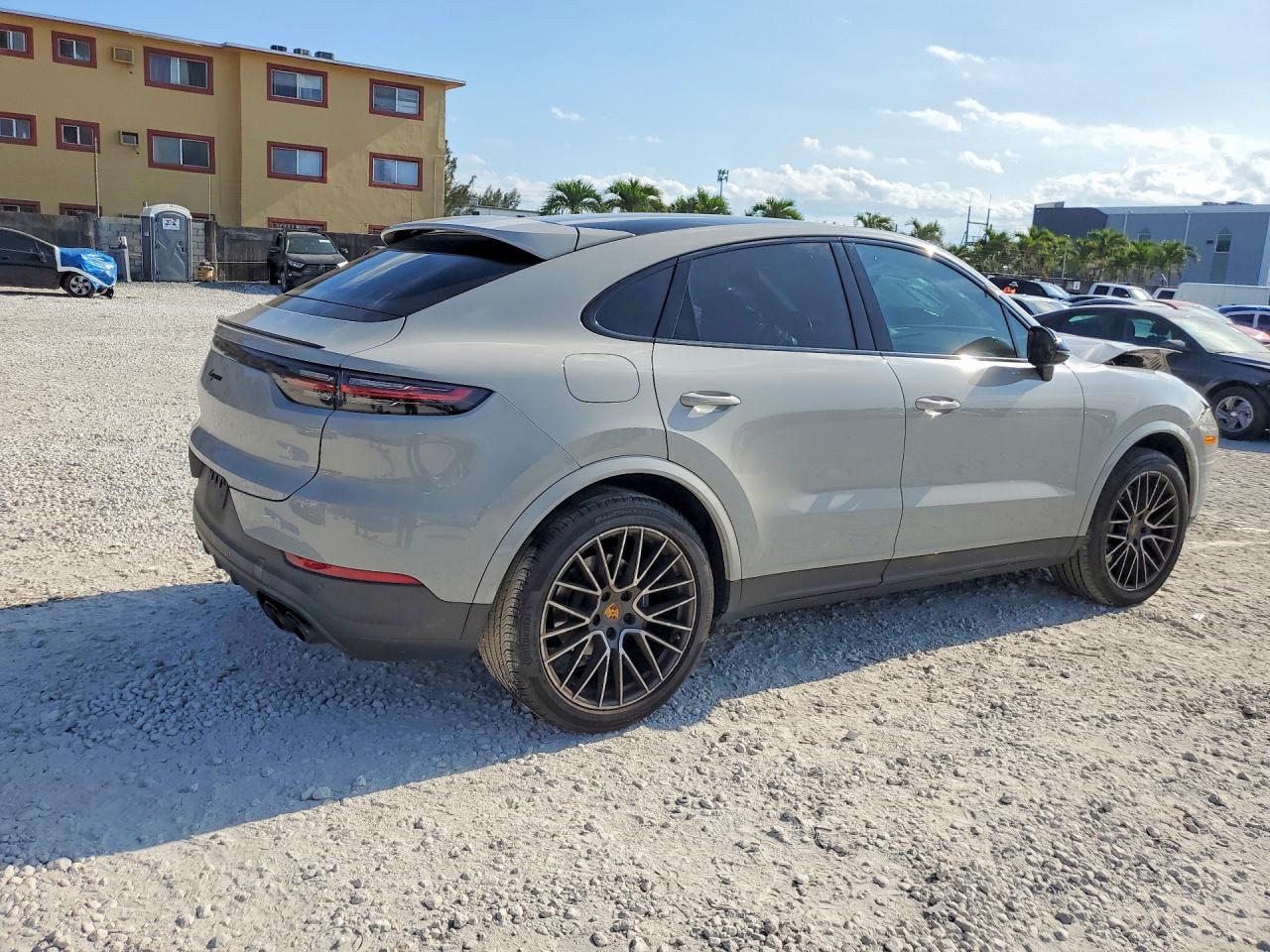 Porsche Cayenne Coupe