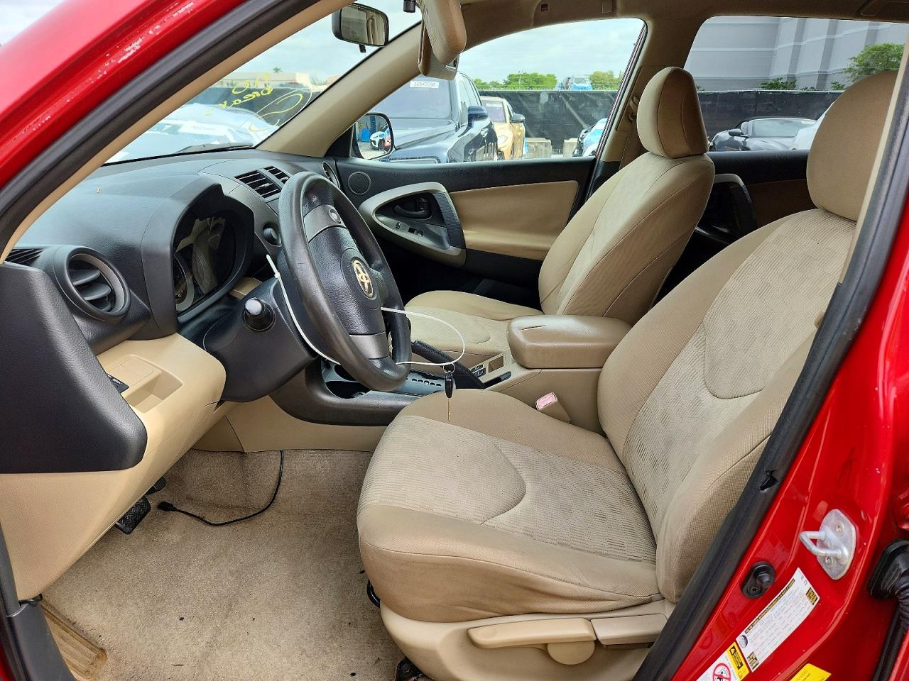 Toyota RAV4 Base