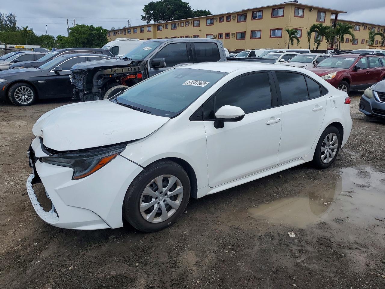Salvage Toyota Corolla Image