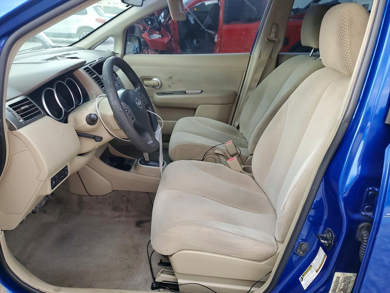 Nissan Versa 1.8 S