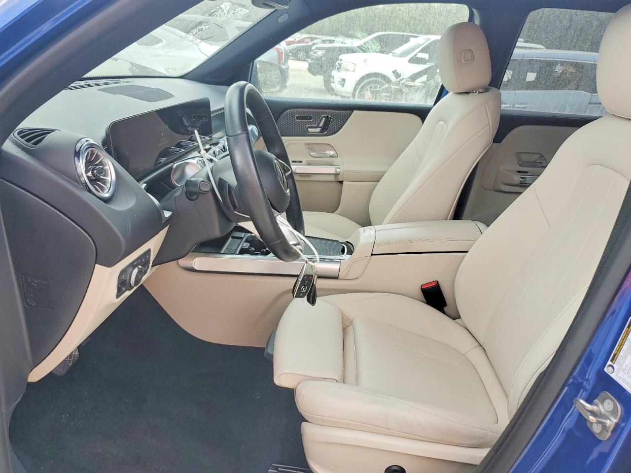 Mercedes-Benz GLB 250