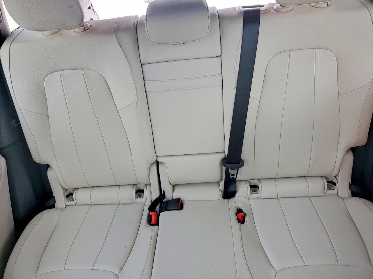 Mercedes-Benz GLB 250