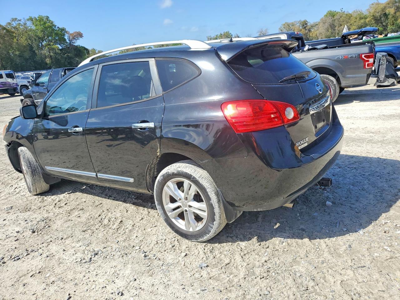 Nissan Rogue S