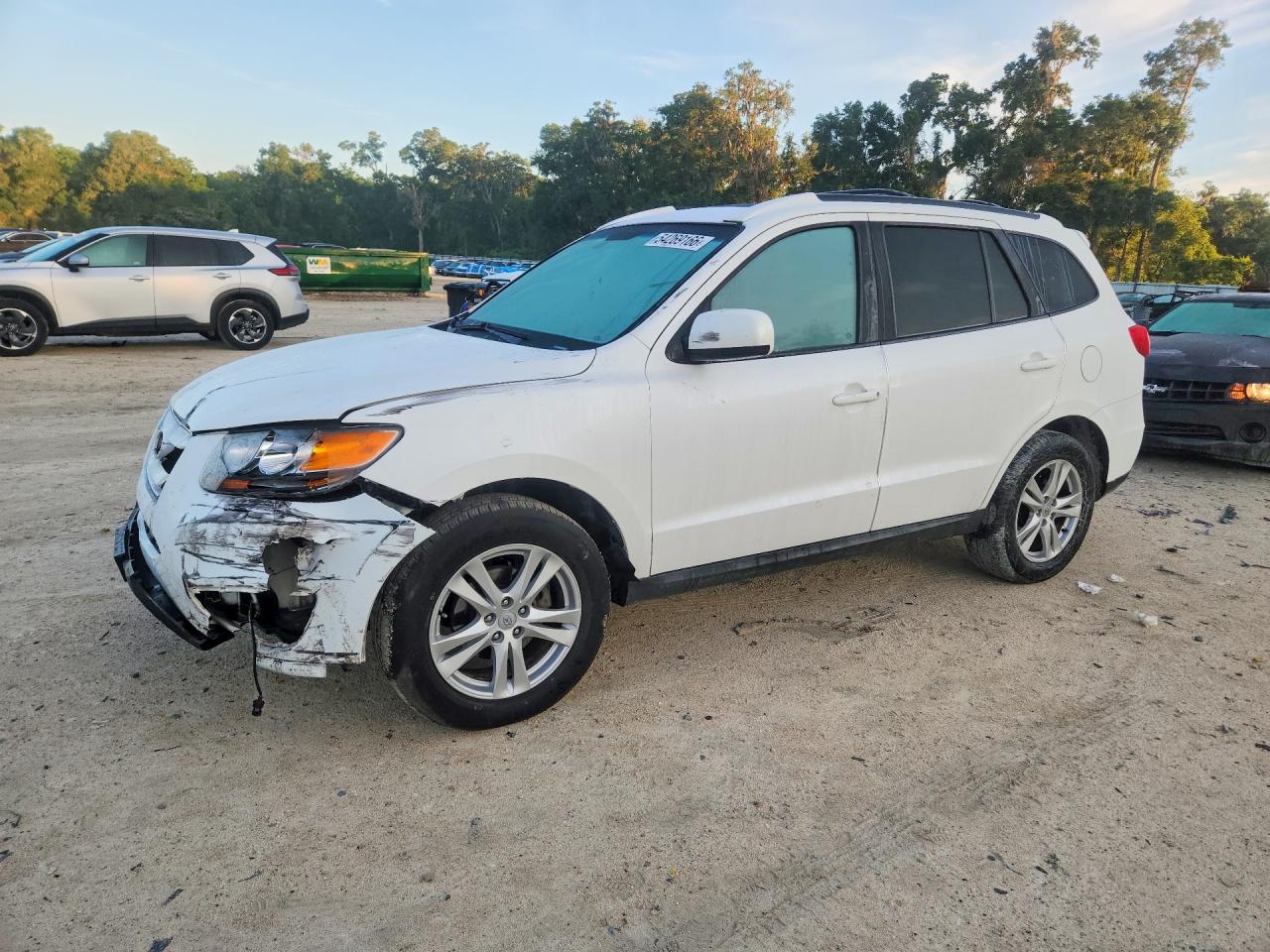 Salvage Hyundai SANTA FE Image