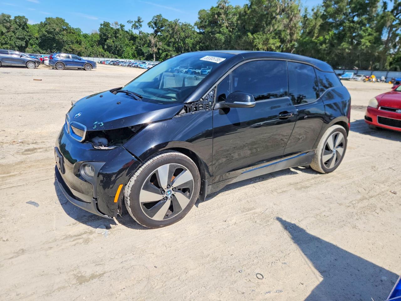 Salvage BMW i-Series Image