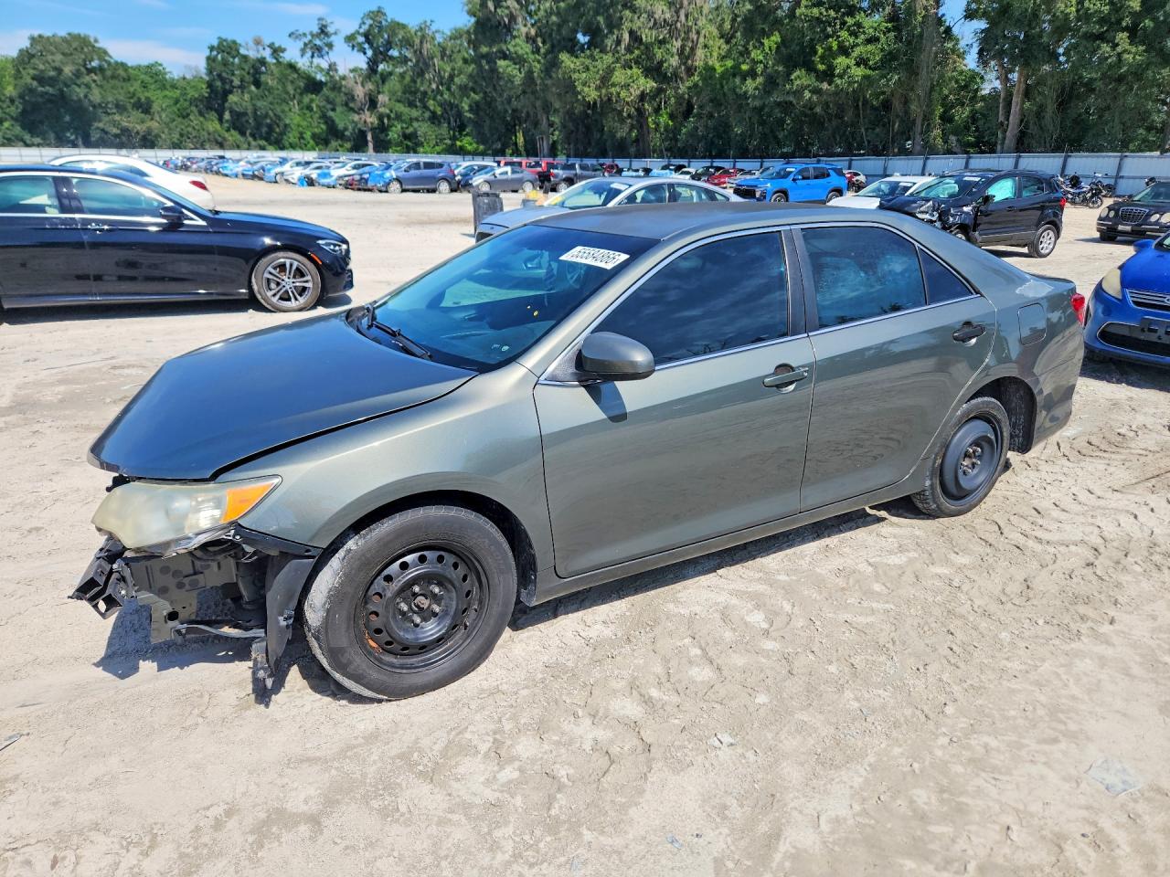 Salvage Toyota Camry Image