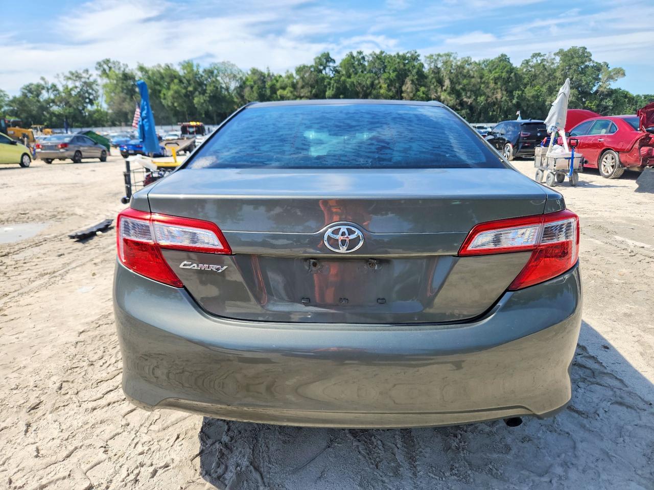 Toyota Camry L