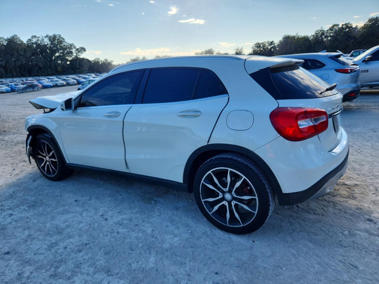 Mercedes-Benz GLA 250