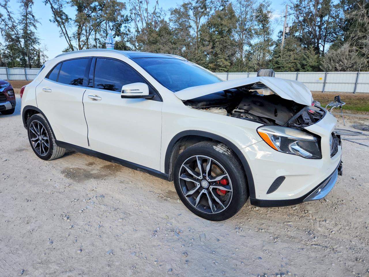 Mercedes-Benz GLA 250