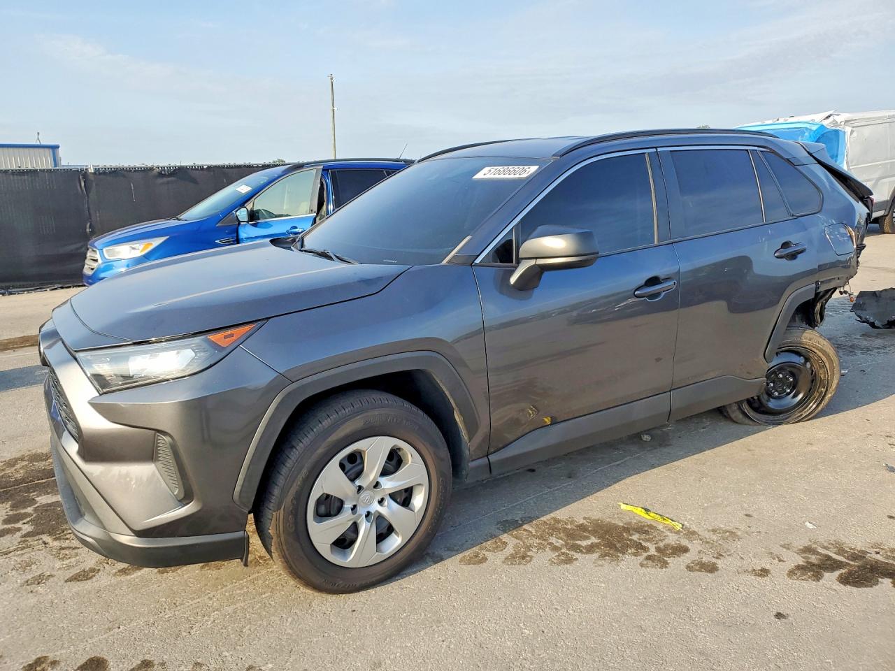 Salvage Toyota RAV4 Image