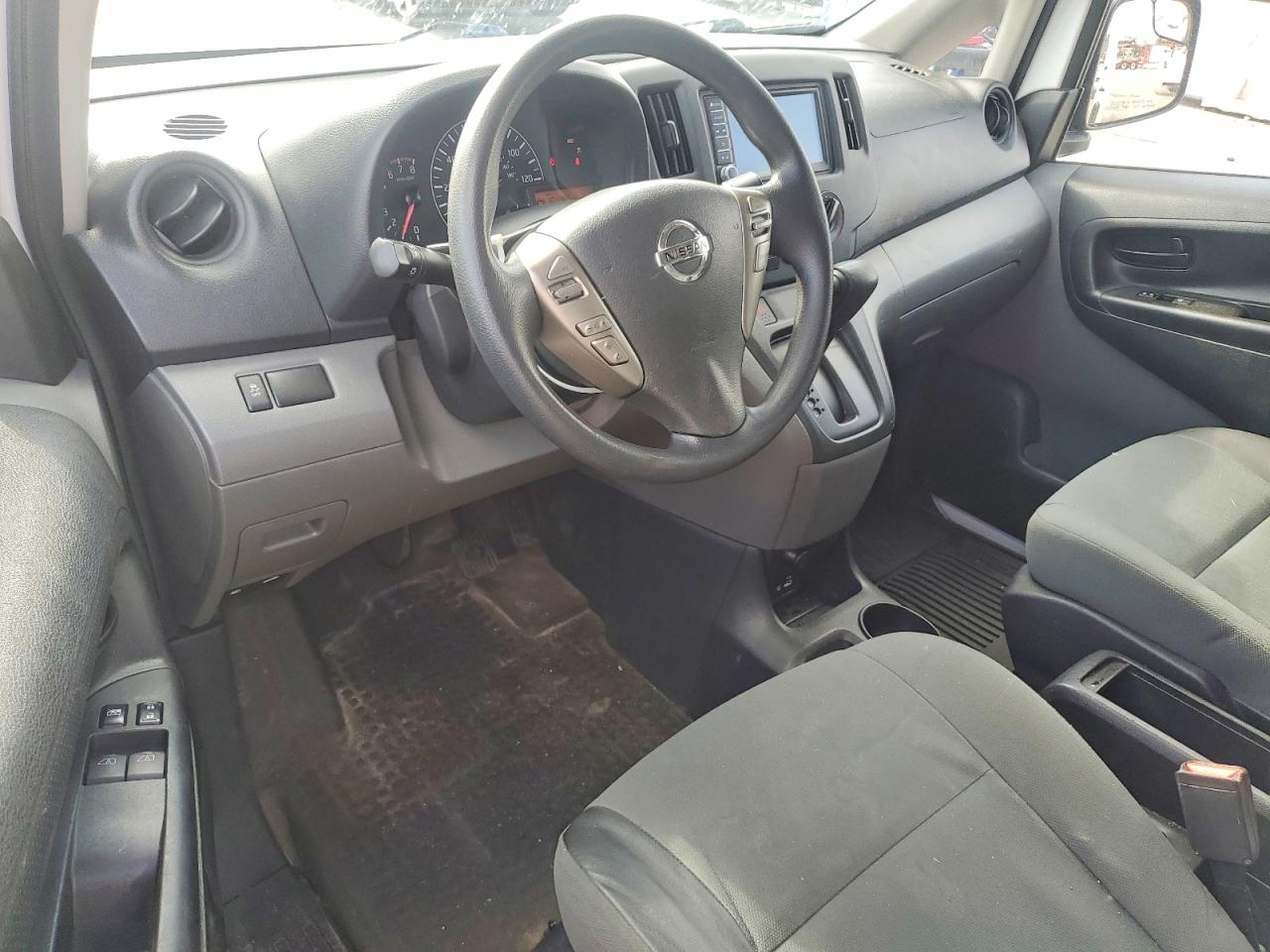 Nissan Nv S
