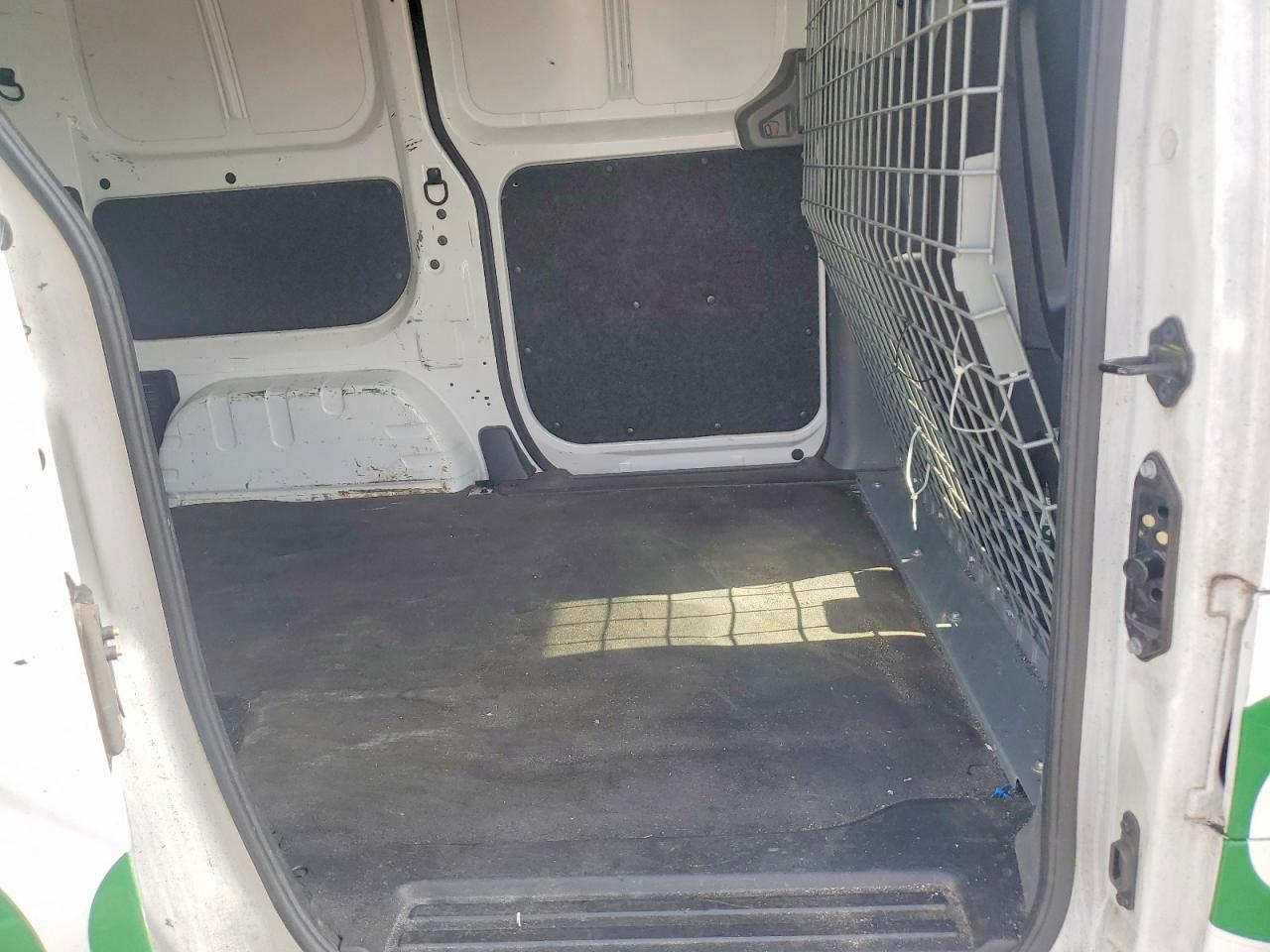 Nissan Nv S