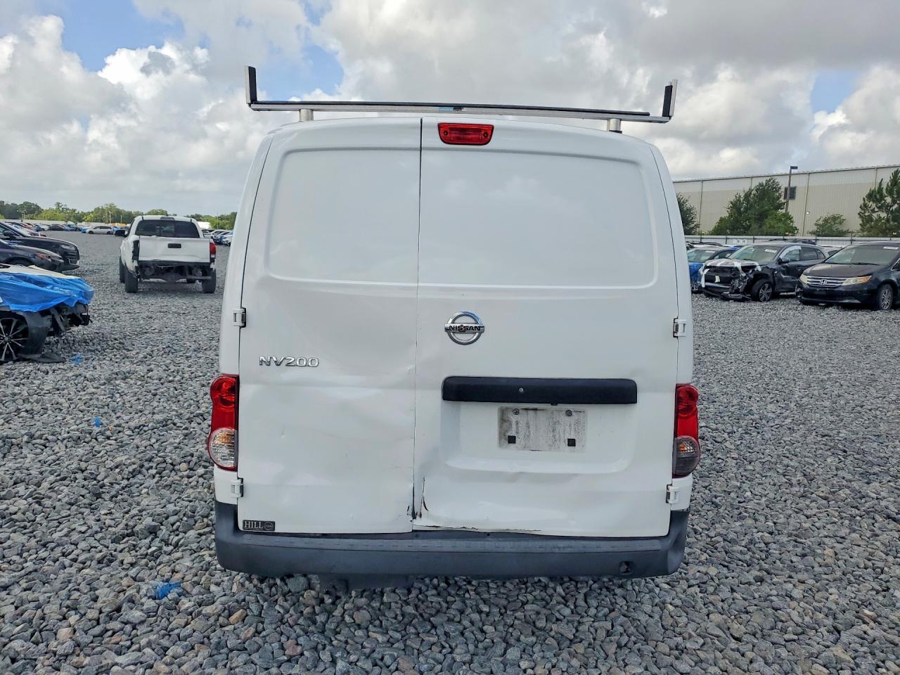 Nissan Nv S