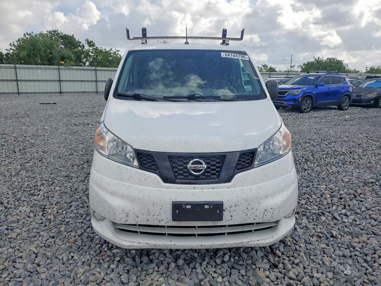 Nissan Nv S