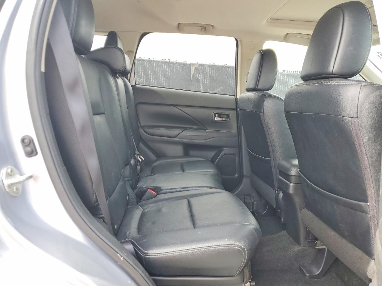 Mitsubishi Outlander Se