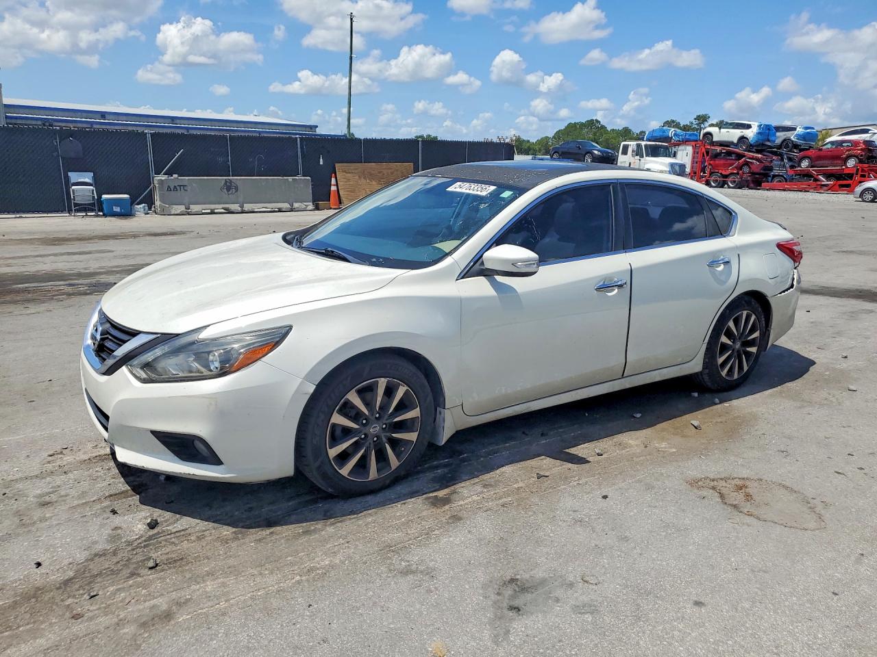 Salvage Nissan Altima Image