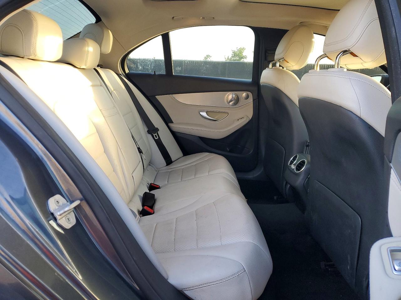 Mercedes-Benz C-Class 300