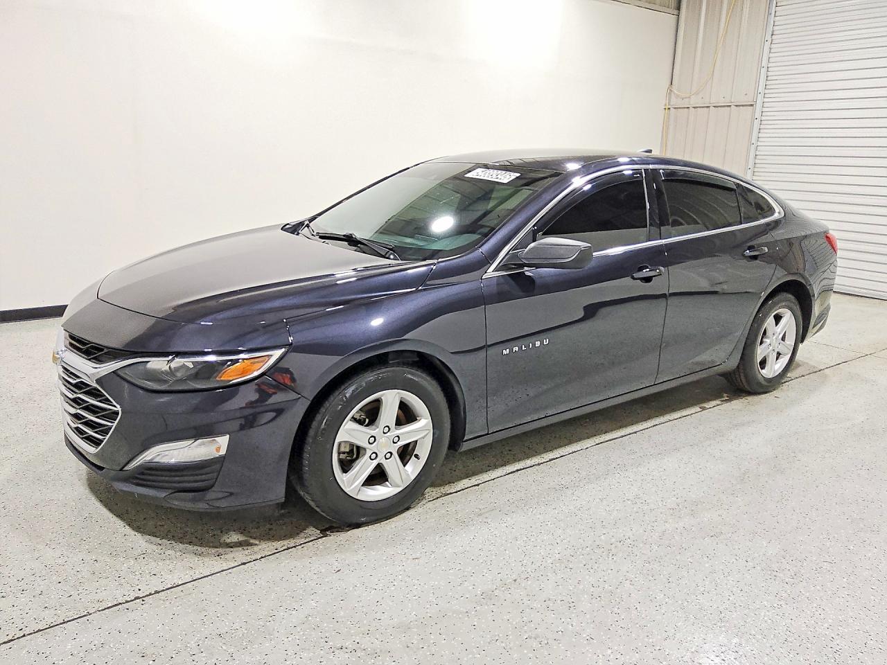 Salvage Chevrolet Malibu Image
