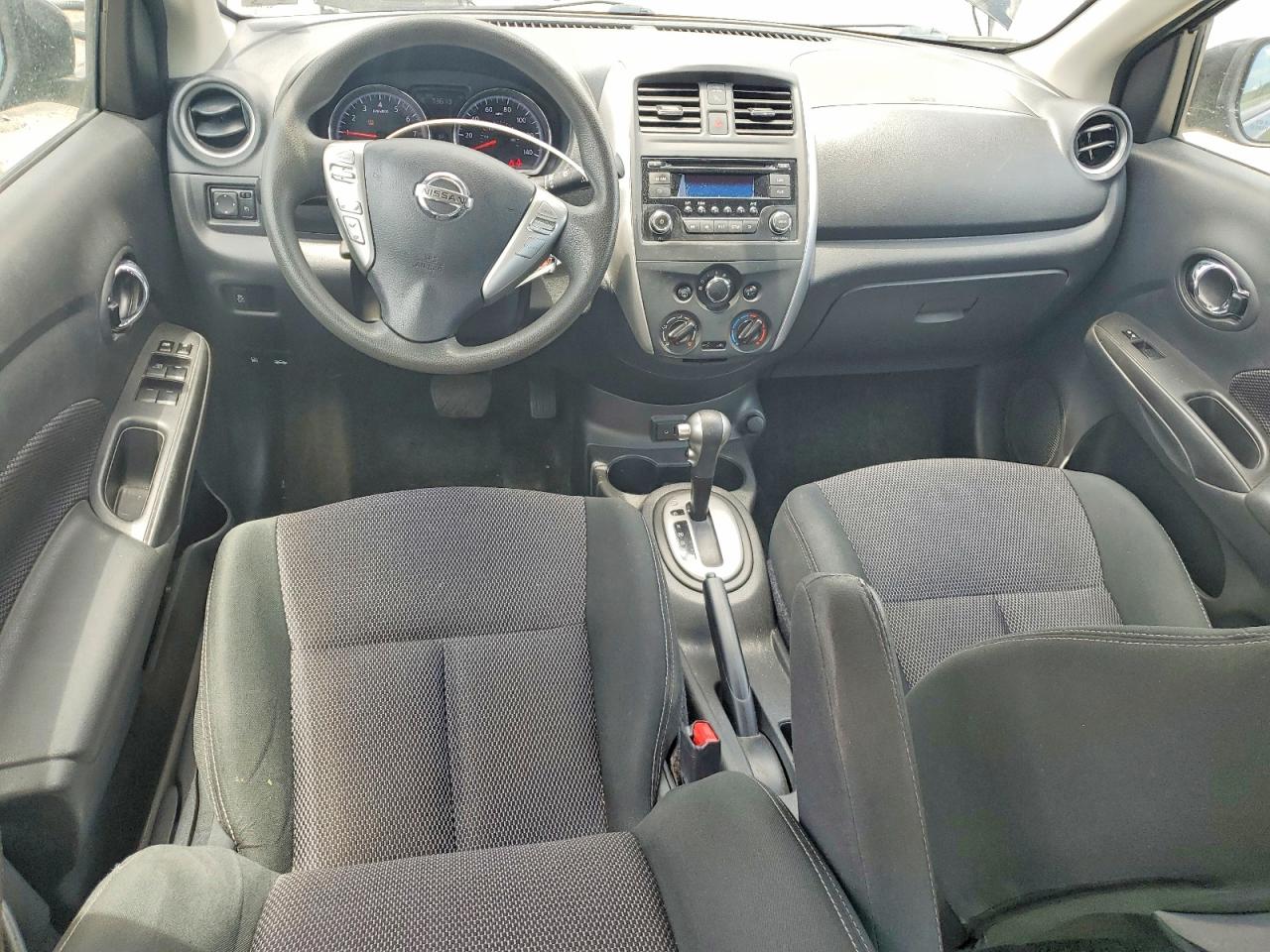 Nissan Versa 1.6 Sv