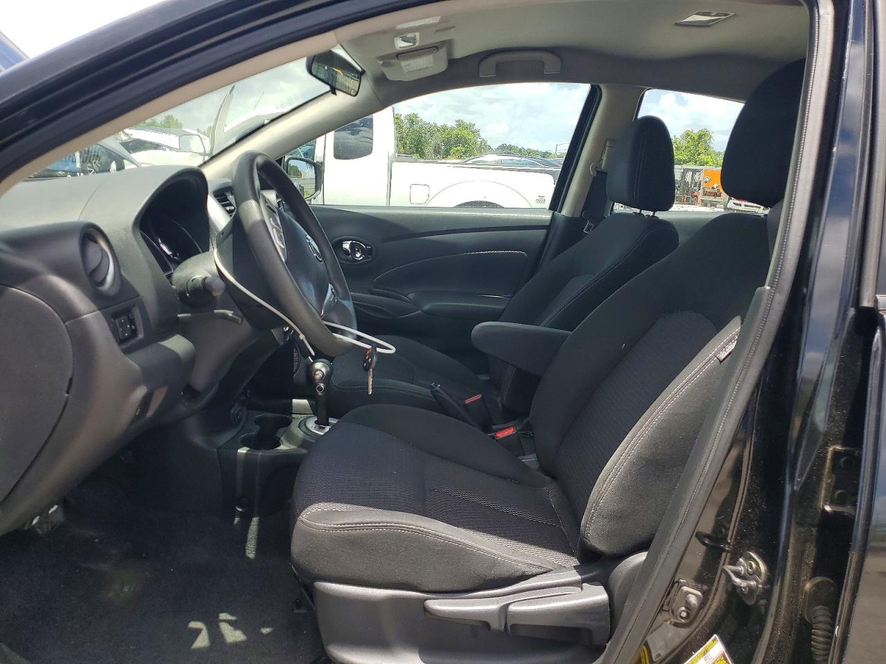 Nissan Versa 1.6 Sv