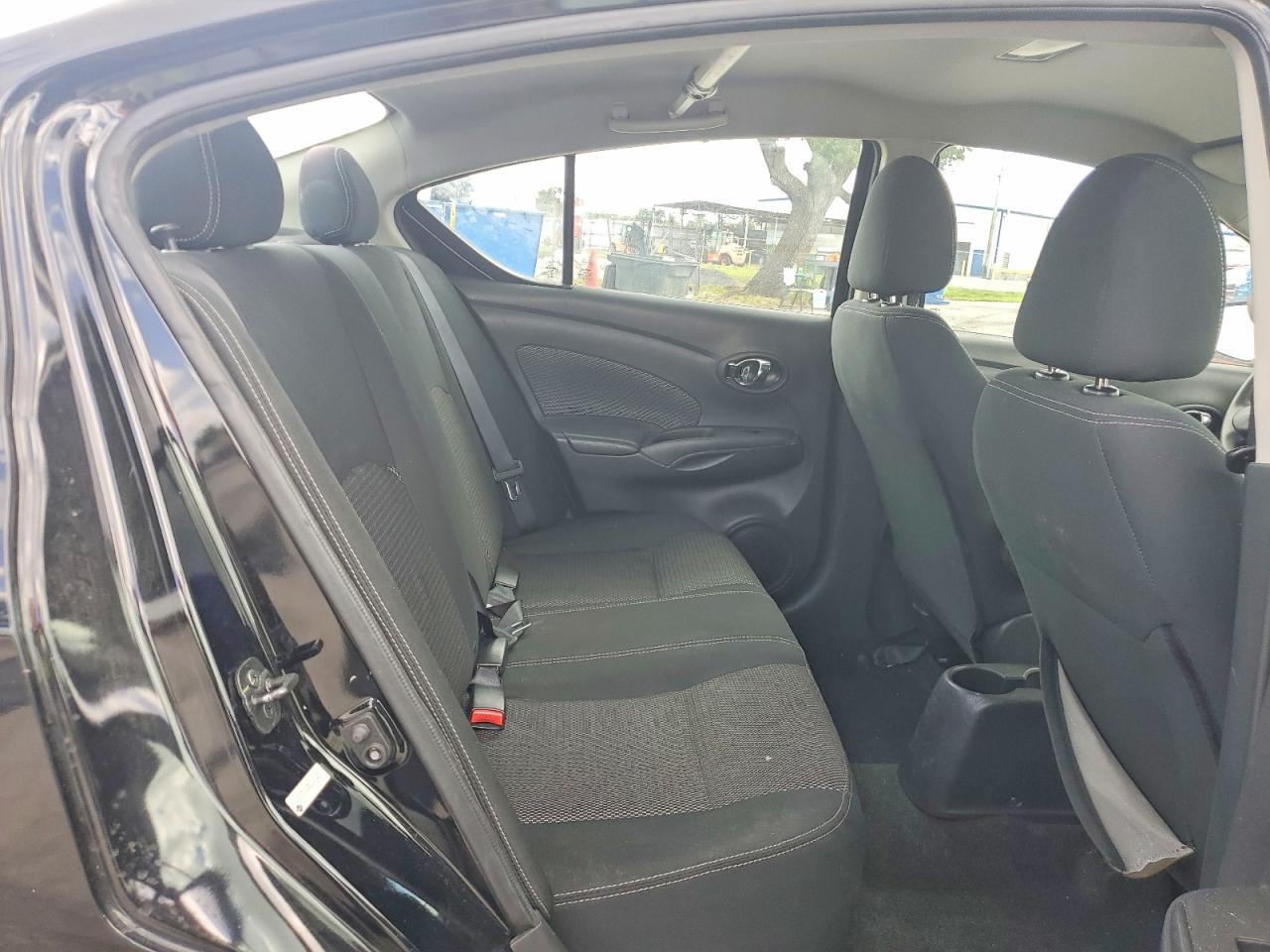 Nissan Versa 1.6 Sv