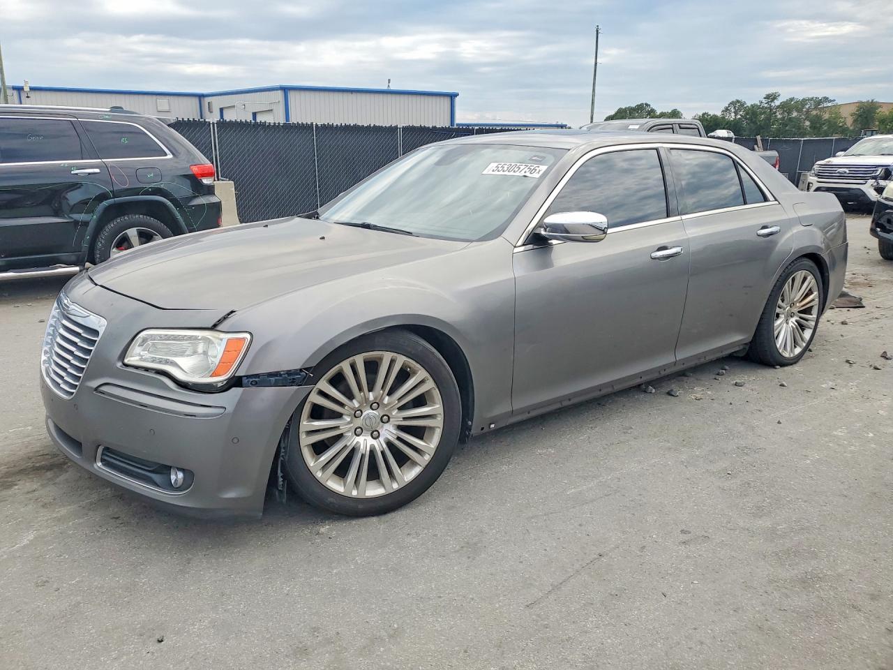 Salvage Chrysler 300 Image