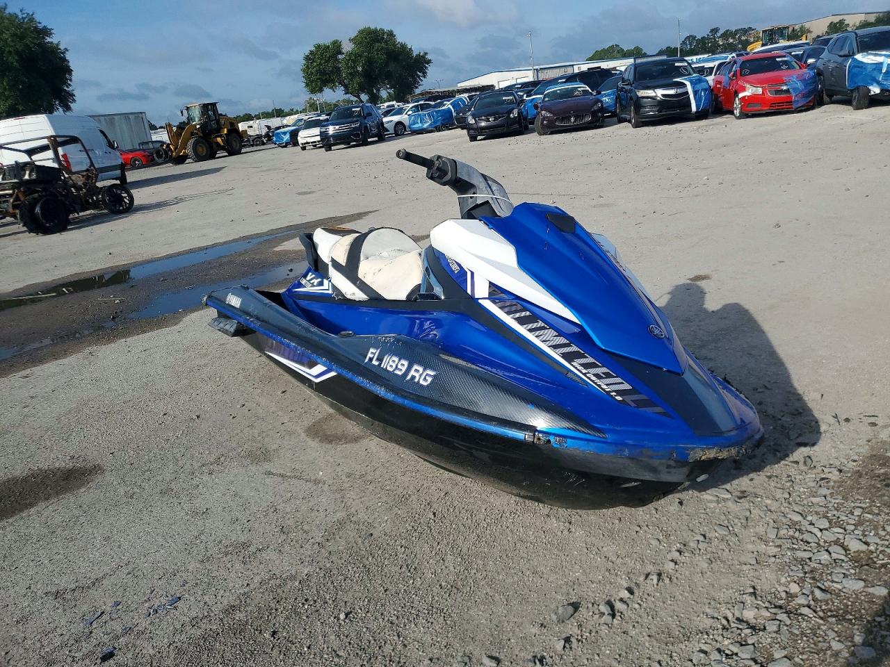 Salvage Yamaha Vx Limited Image