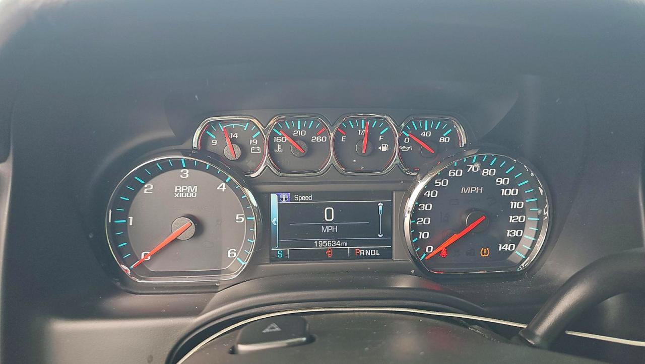 Chevrolet Suburban C1500 Ls