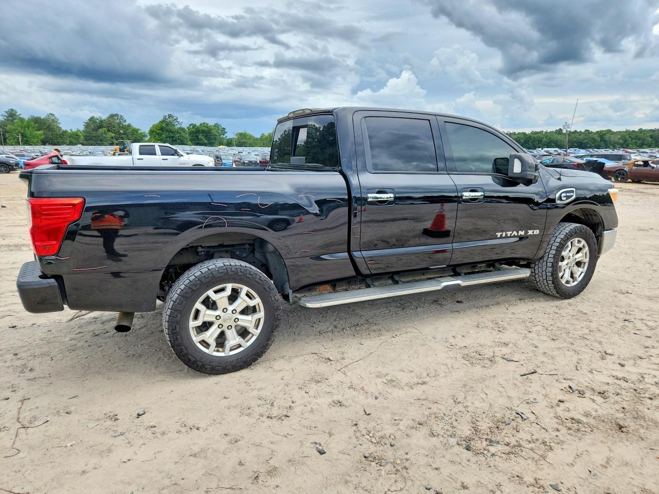 Nissan Titan S