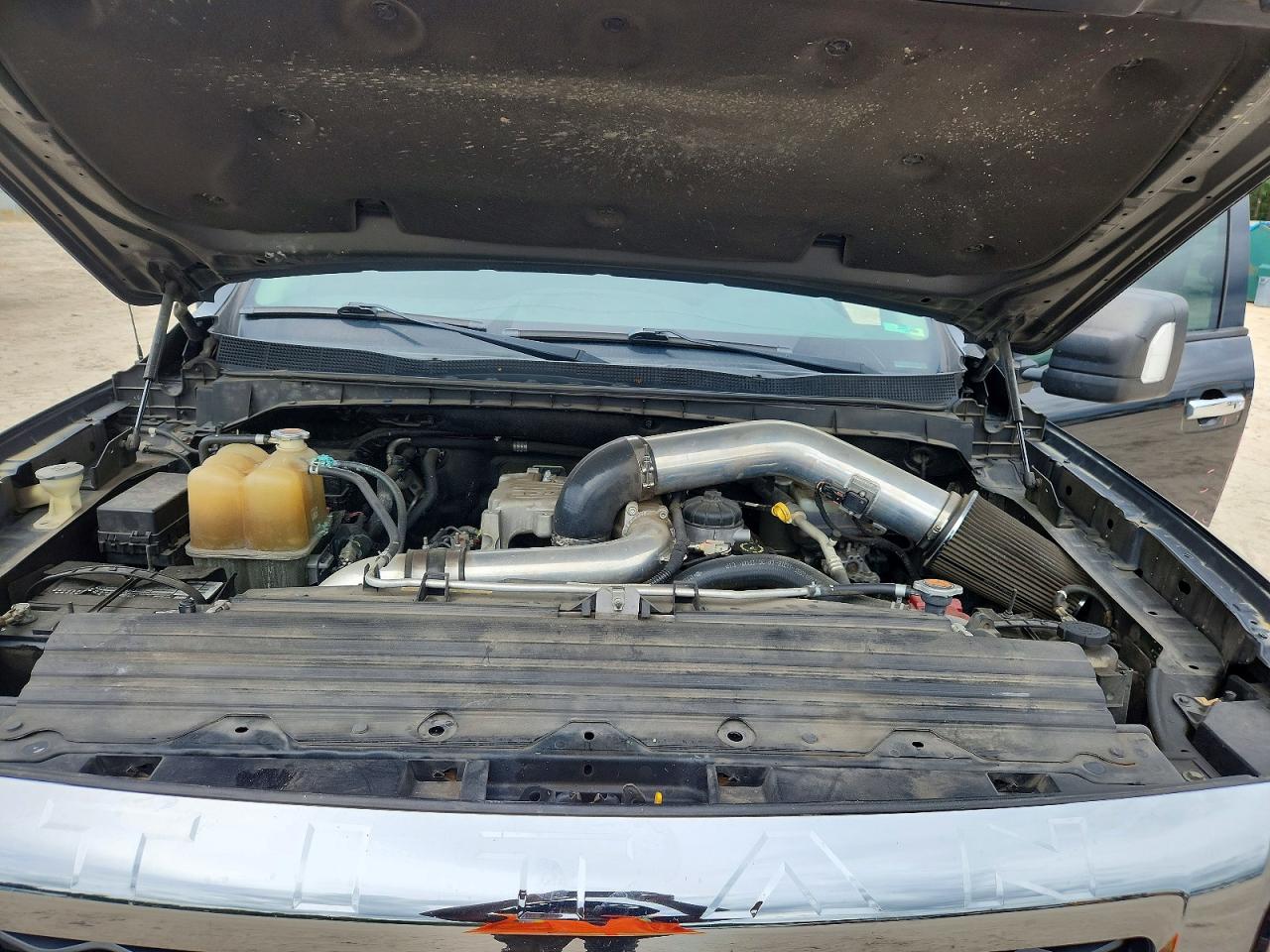 Nissan Titan S