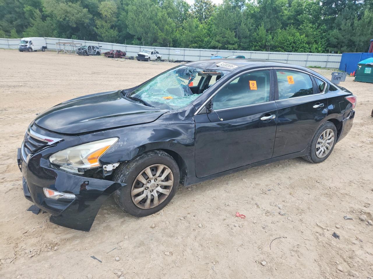 Salvage Nissan Altima Image