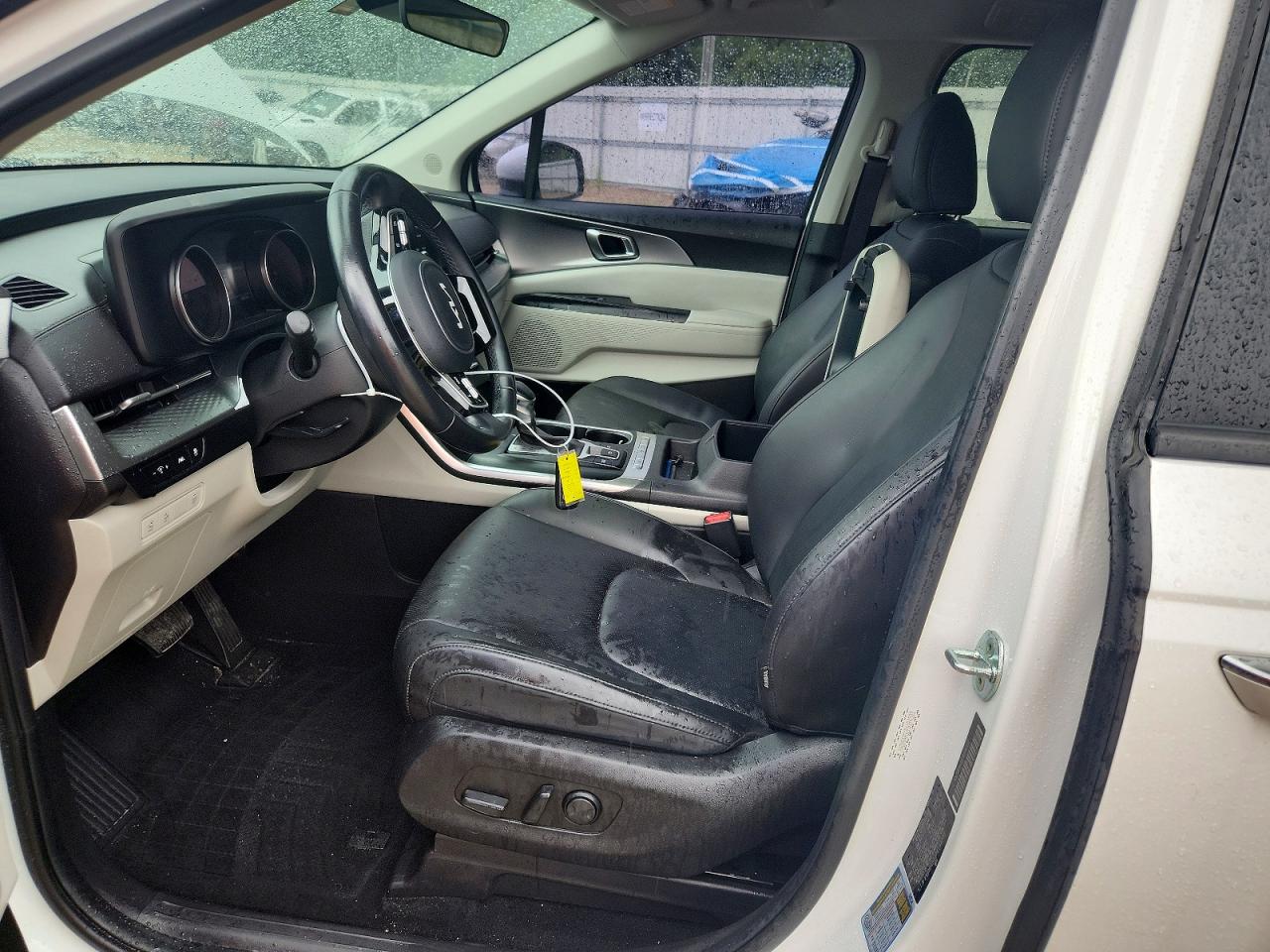 Kia Carnival Lx
