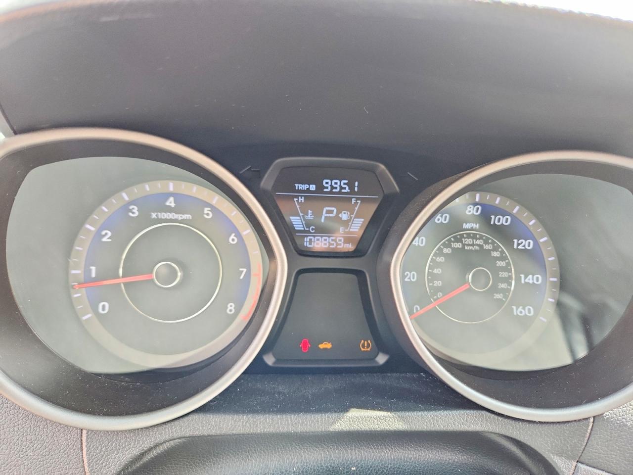 Hyundai ELANTRA Limited
