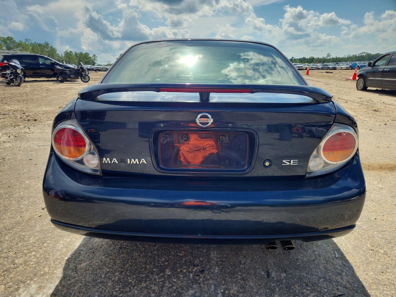 Nissan Maxima Gxe