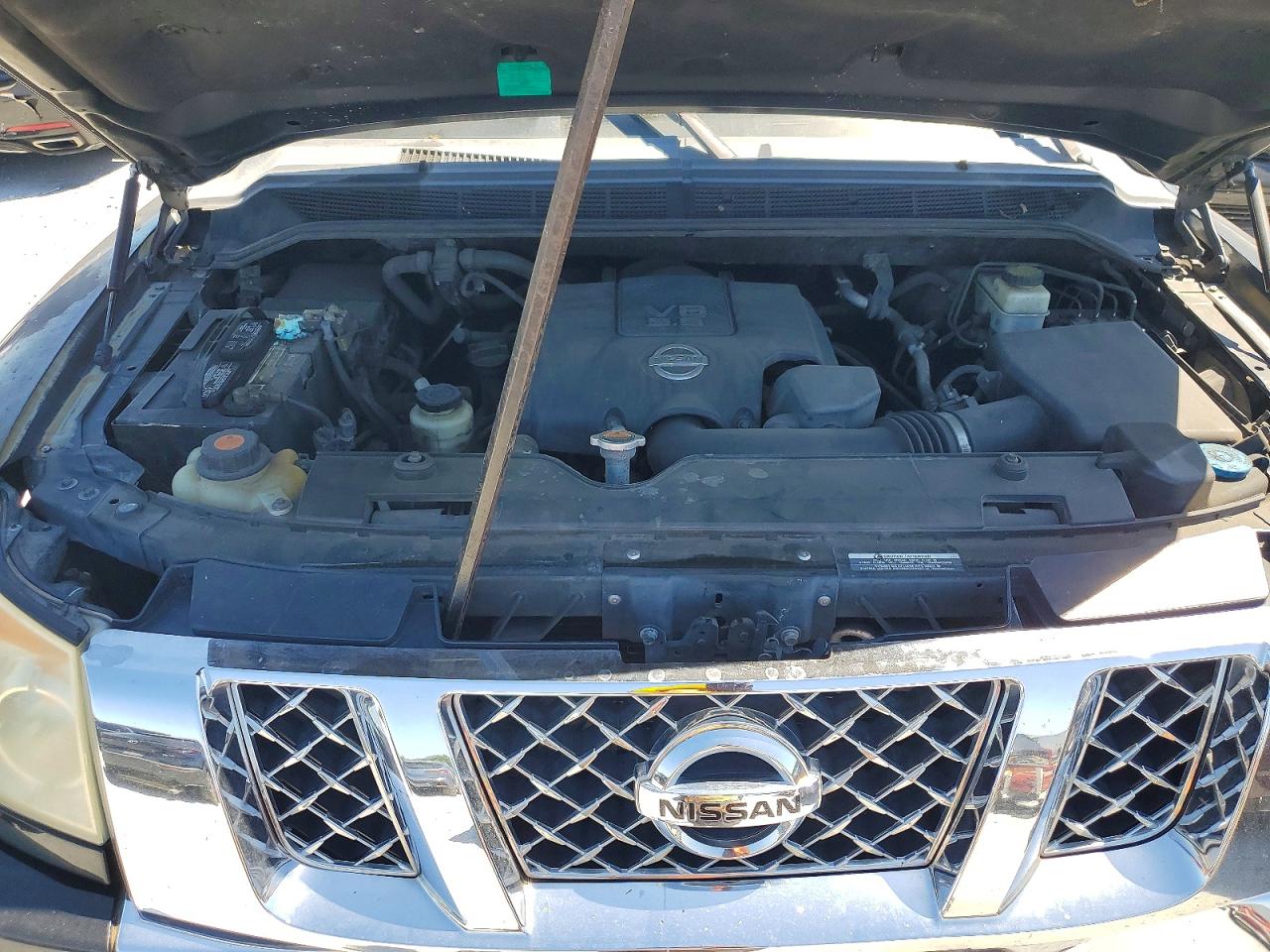 Nissan Titan Sv