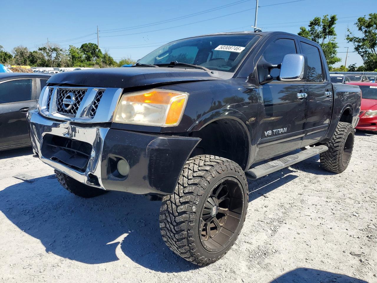 Salvage Nissan Titan Image