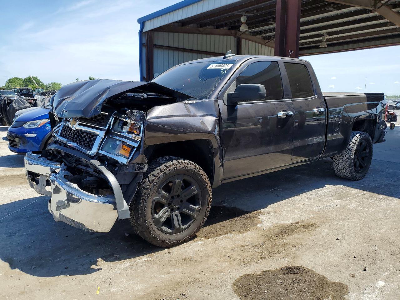 Salvage Chevrolet Silverado Image
