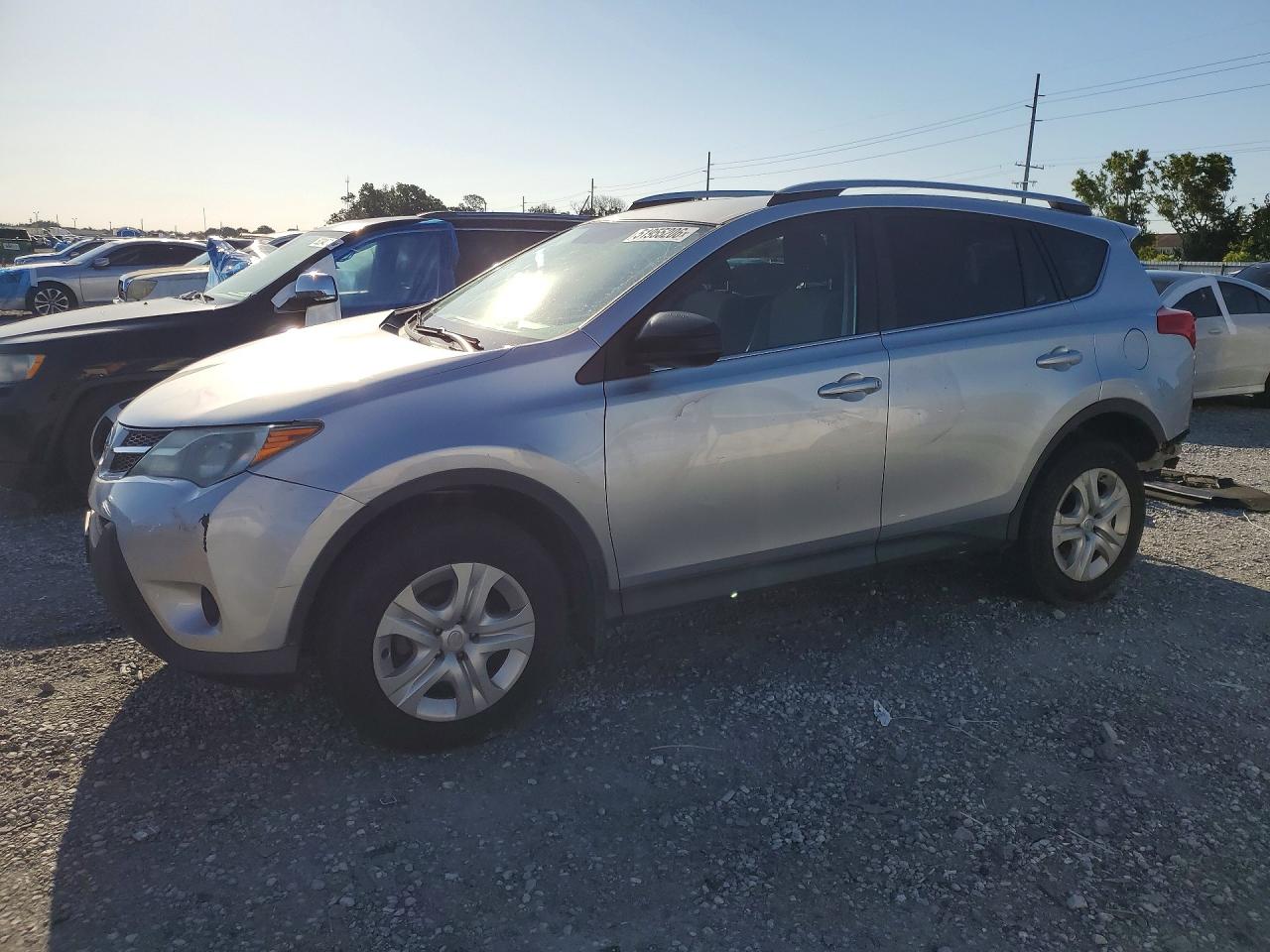 Salvage Toyota RAV4 Image