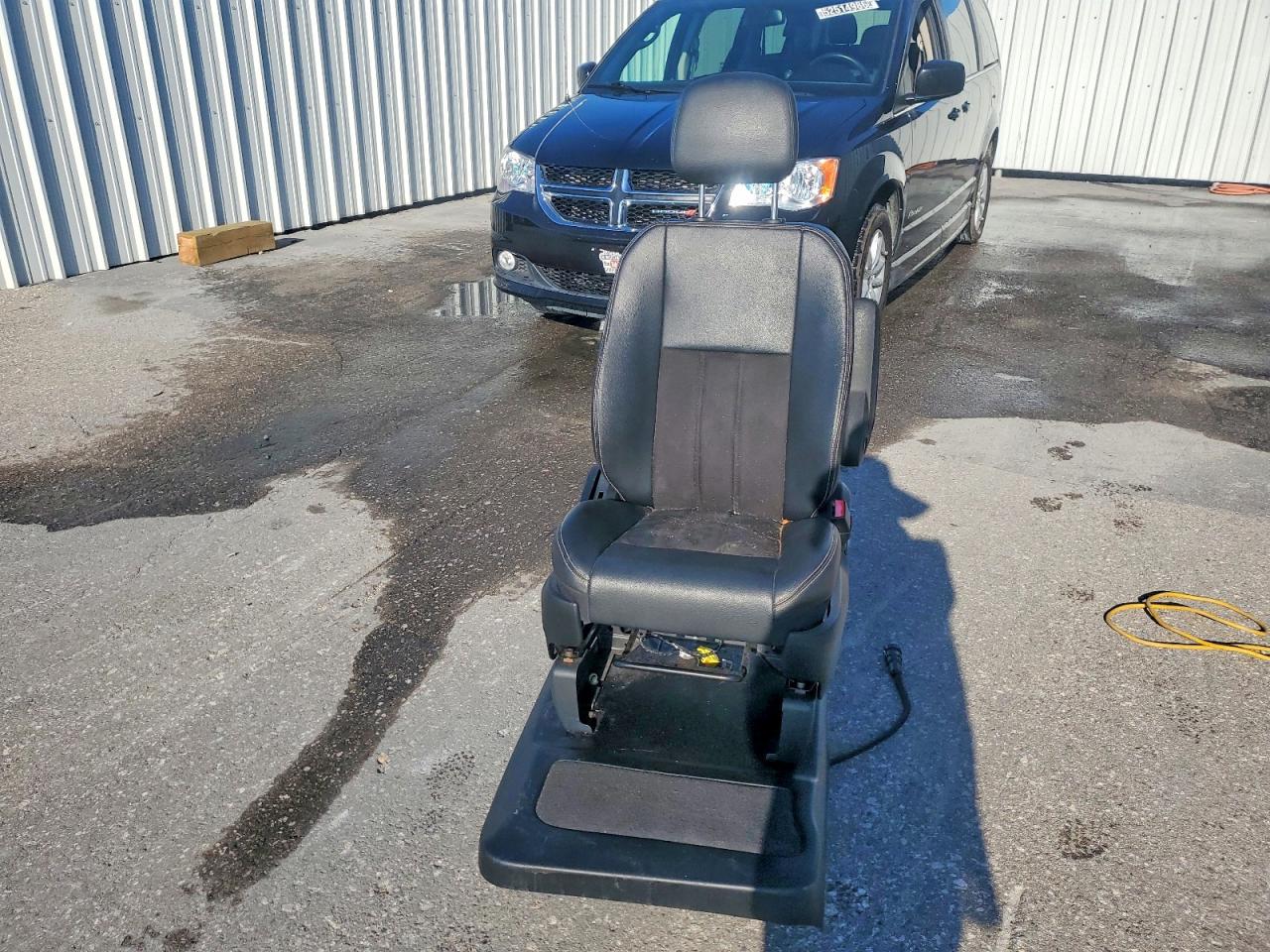 Dodge Caravan Sxt