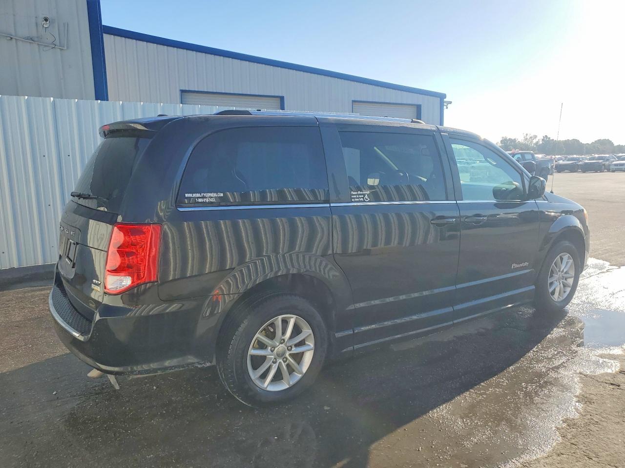 Dodge Caravan Sxt
