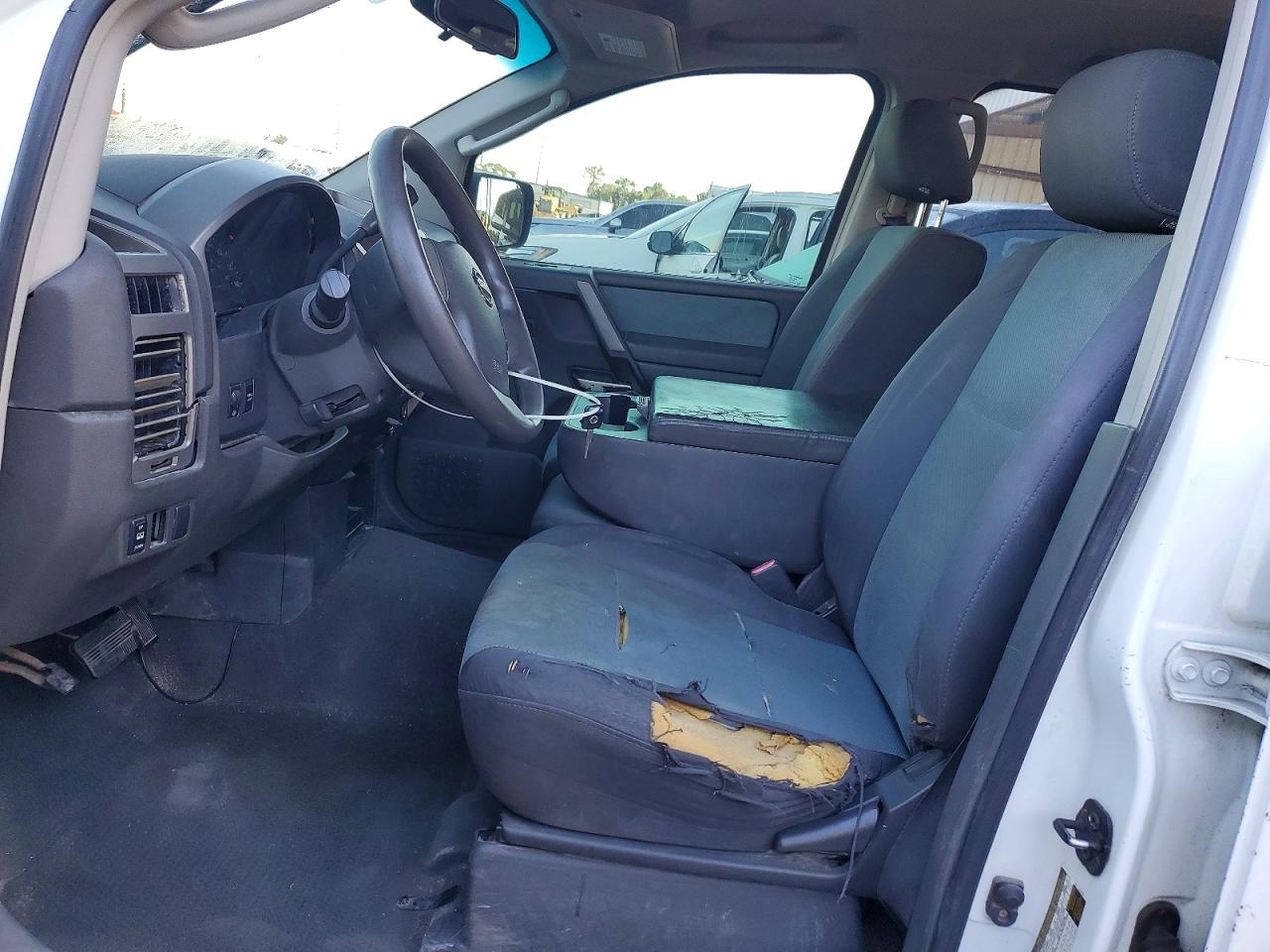 Nissan Titan Xe
