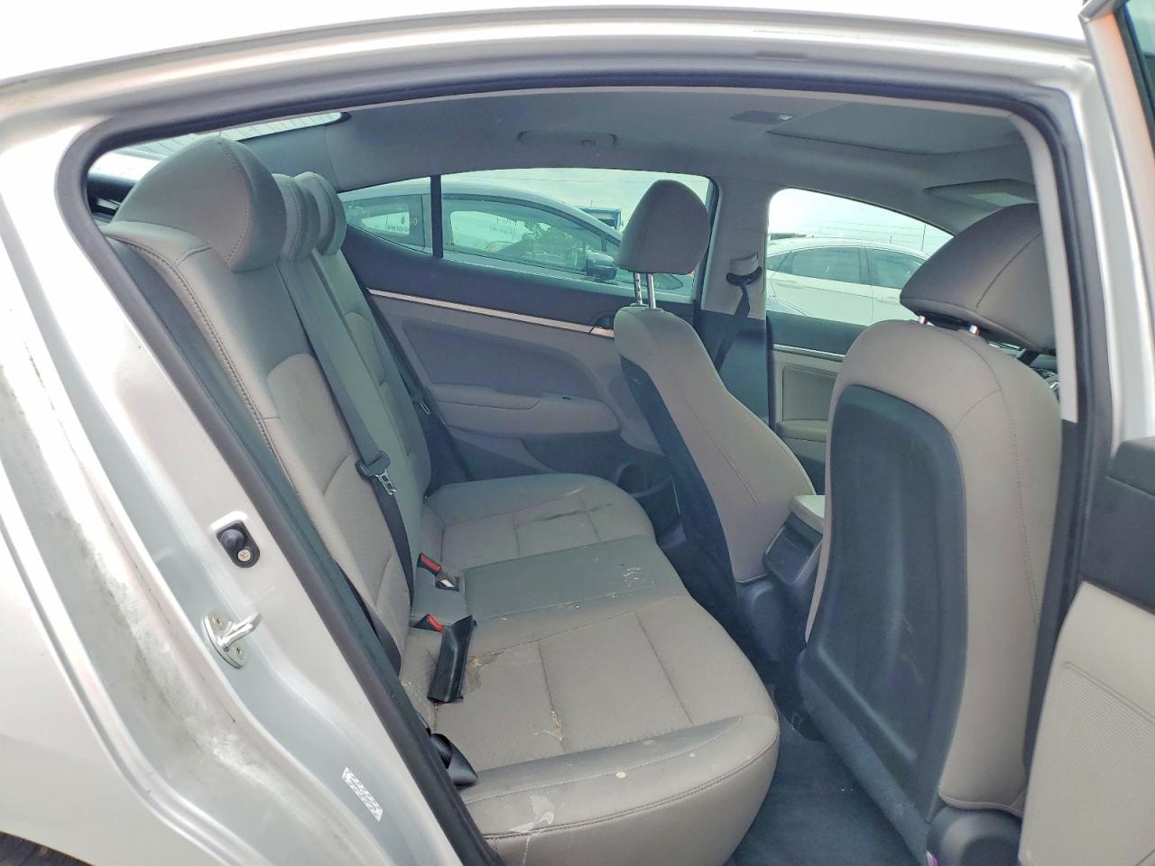 Hyundai ELANTRA Value Edition