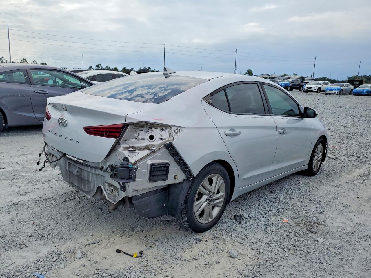 Hyundai ELANTRA Value Edition