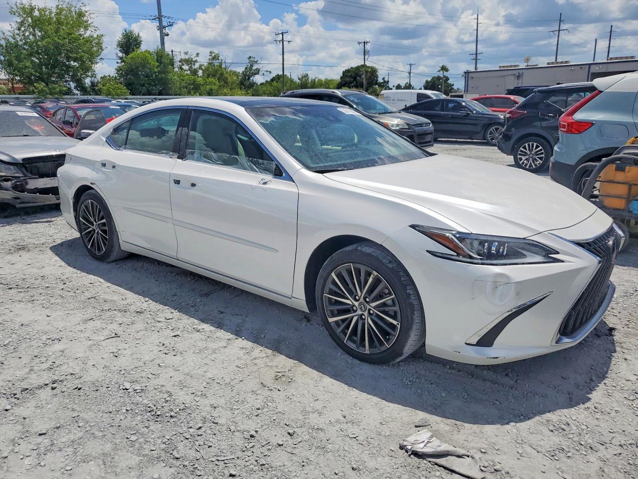 Lexus Es Base