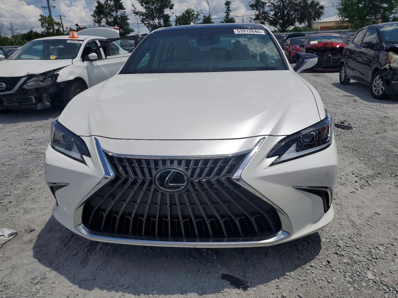 Lexus Es Base