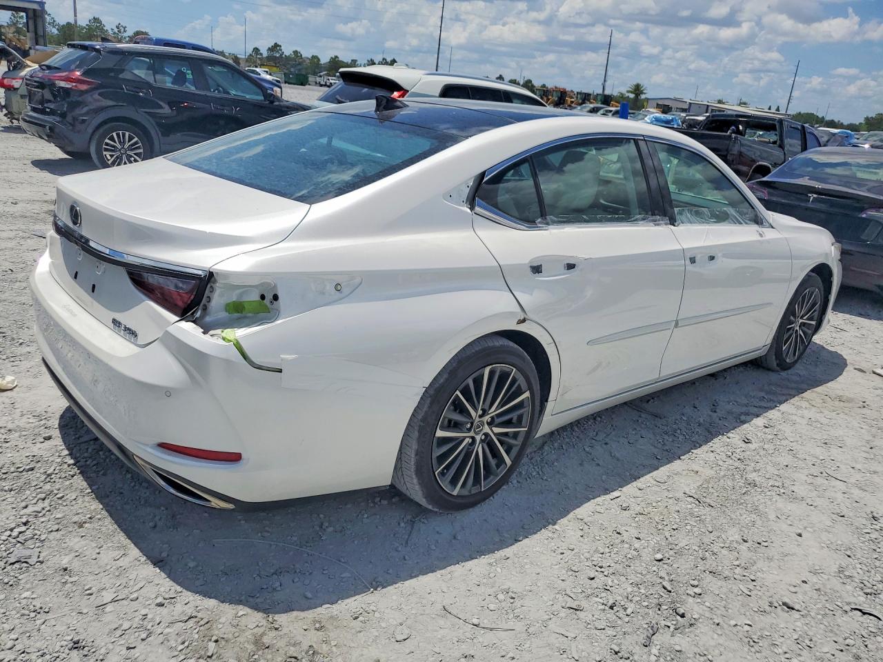 Lexus Es Base