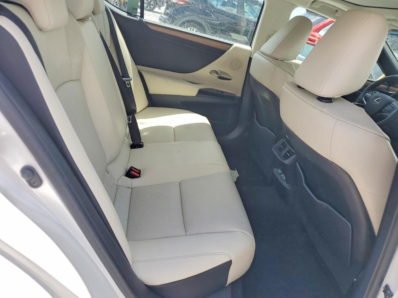 Lexus Es Base