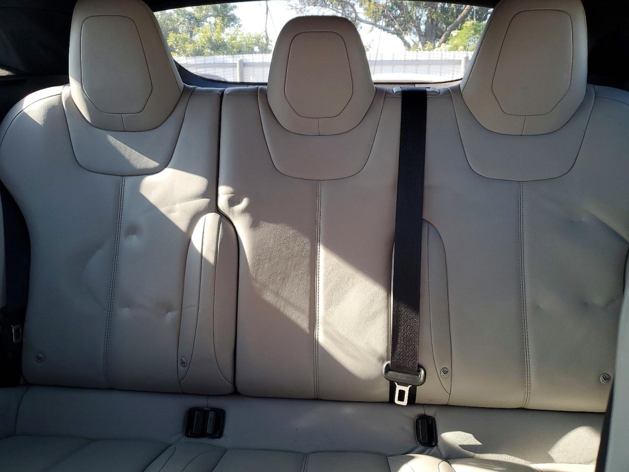 Tesla Model S 90d