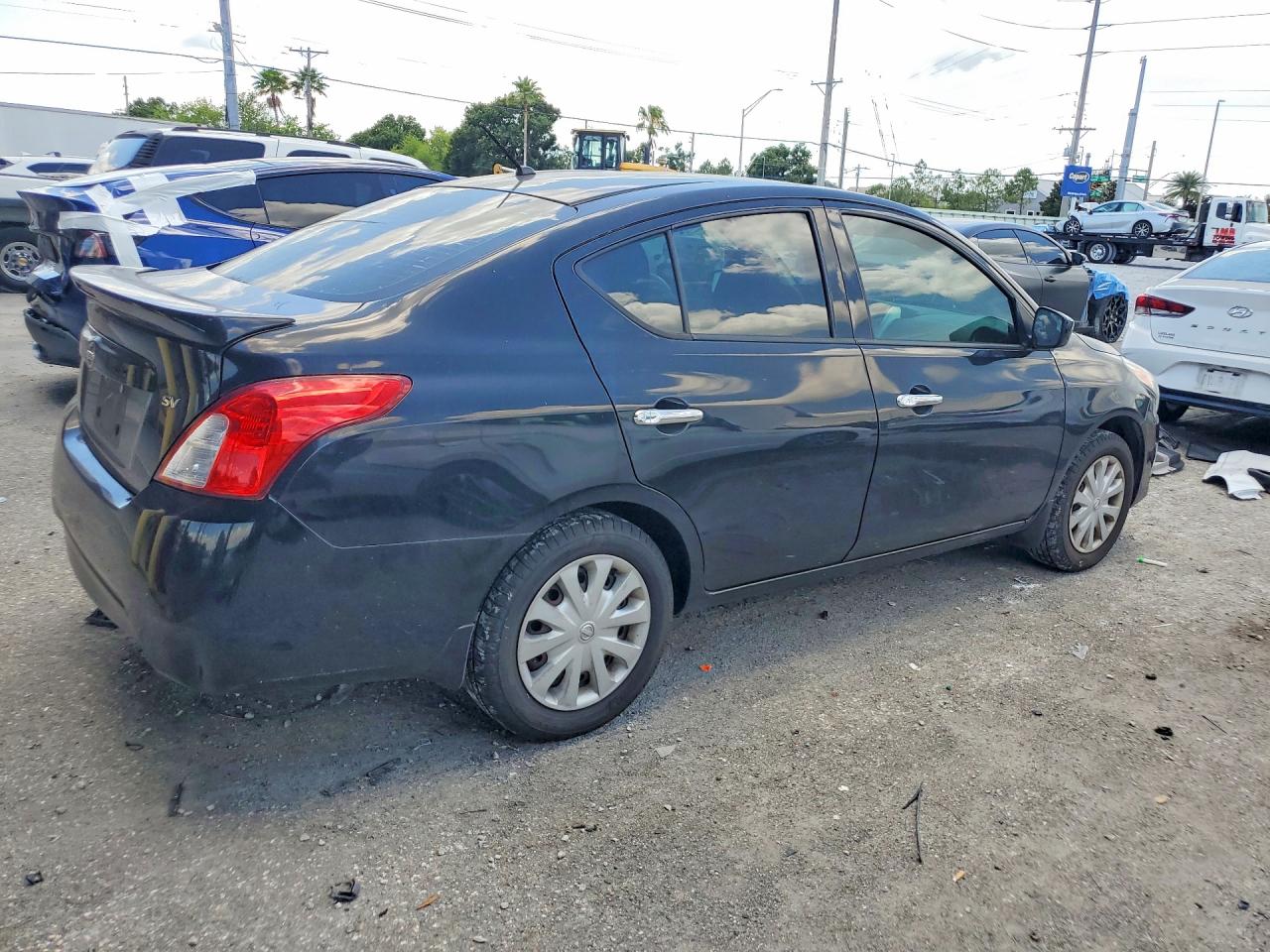 Nissan Versa 1.6 Sv