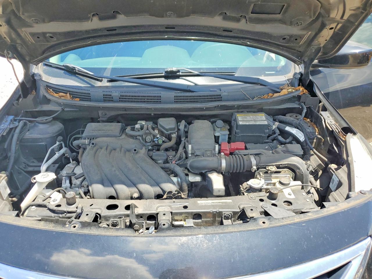 Nissan Versa 1.6 Sv